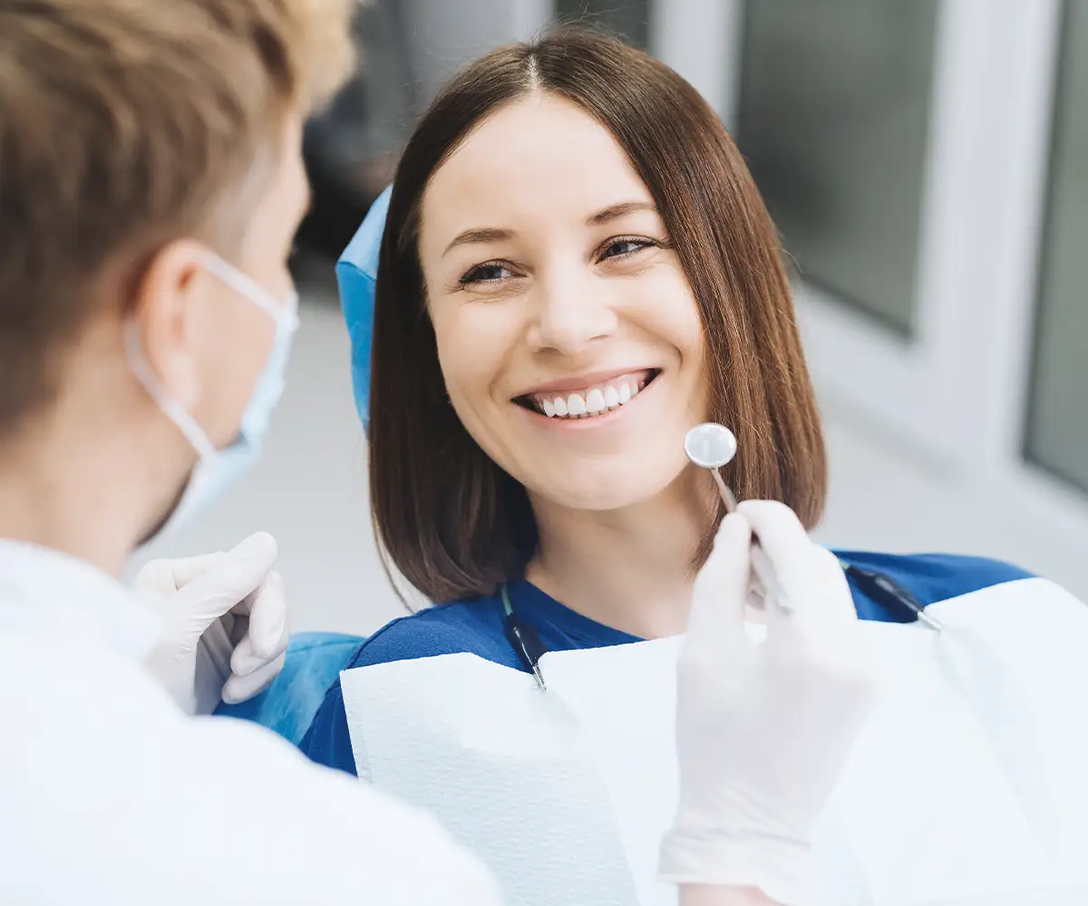 Flying Home After Dental Implants: How Soon Is It Safe? 7 sinus pressure after implant surgery air travel considerations