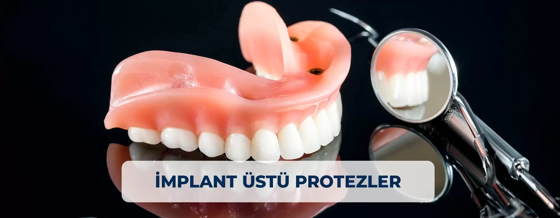 Des dents fortes et esthétiques à Istanbul : Vous avez des dents manquantes ? Renouvelez votre sourire avec des prothèses dentaires sur implants à Istanbul.