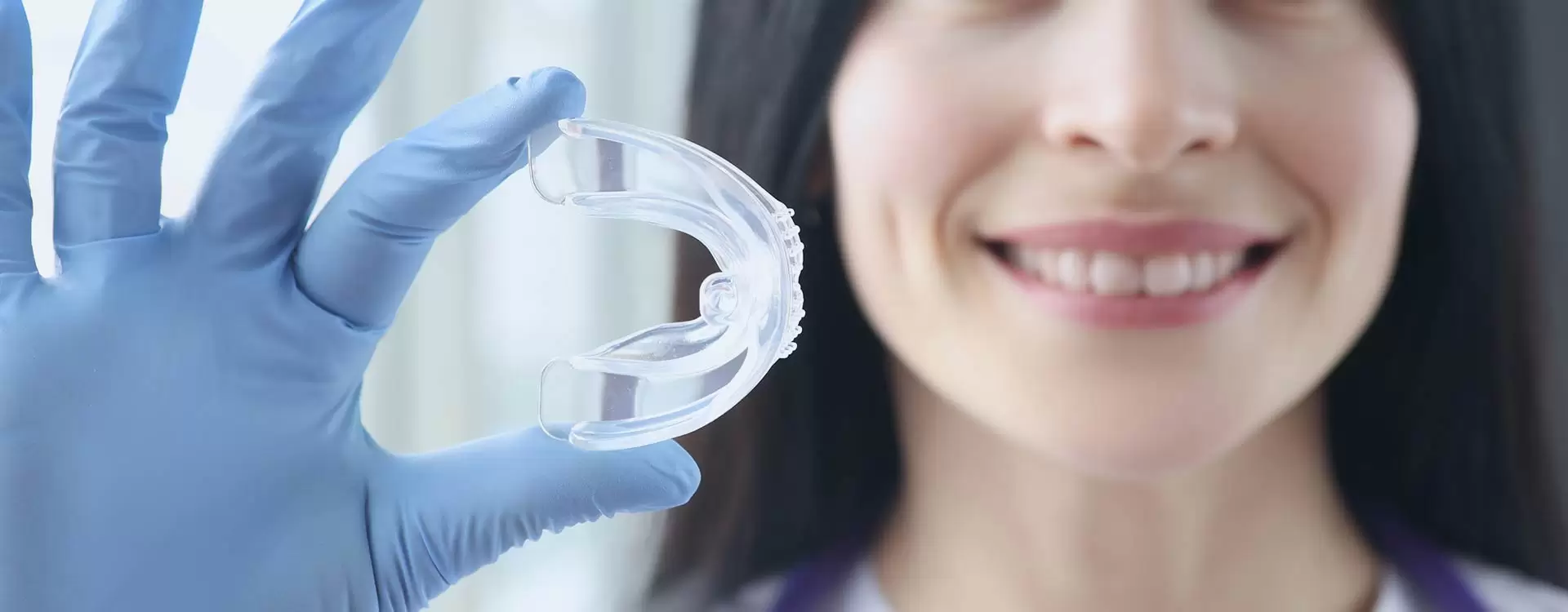 Elige una solución estética con el tratamiento de ortodoncia invisible.
