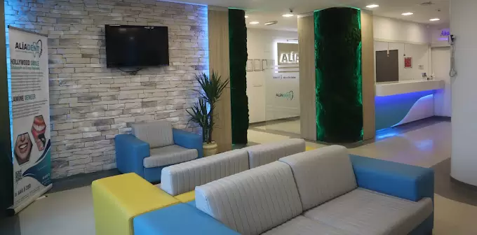 Частна дентална клиника Султанбейли: Надеждна частна дентална клиника в Султанбейли, която предлага съвременни услуги за дентално лечение и дава приоритет на удовлетвореността на пациентите.